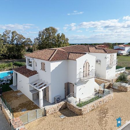 Villetta Con Piscina Budoni Affitti Spiaggia 700 Mt Luaran gambar